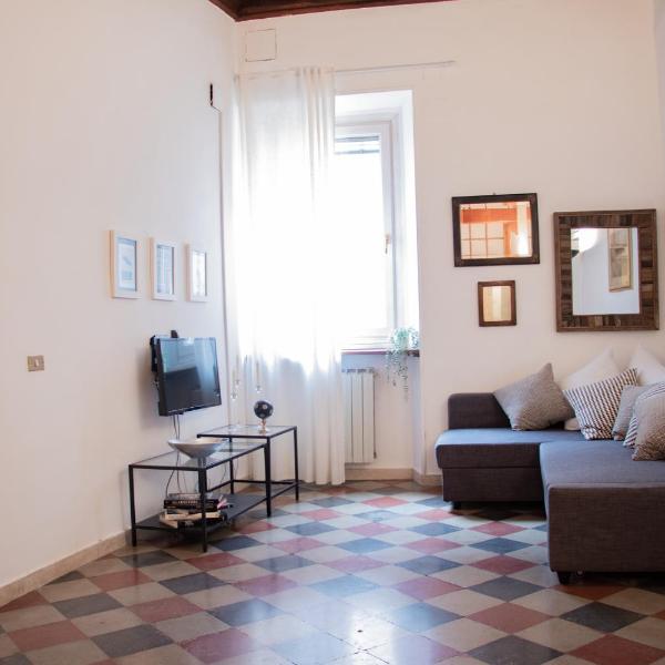 The Best Rent - Piazza di Firenze Apartment