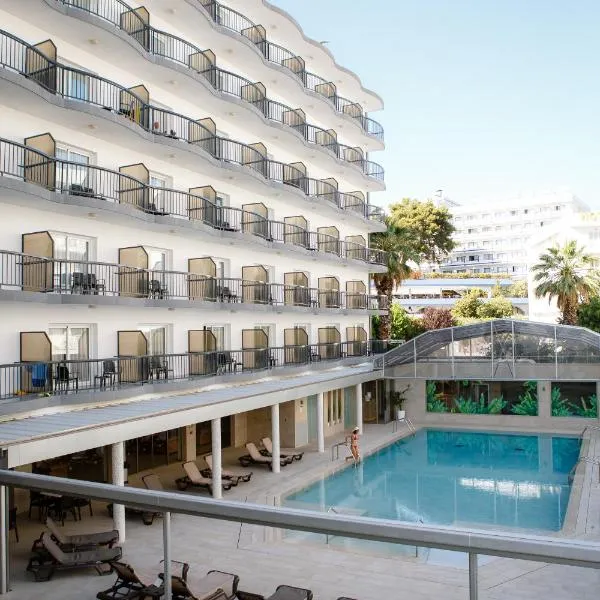 Hotel Helios Lloret, ξενοδοχείο στο Λορέτ Ντε Μαρ