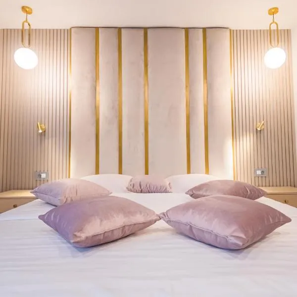 Pensiunea Iristar โรงแรมในฟาลติเชน