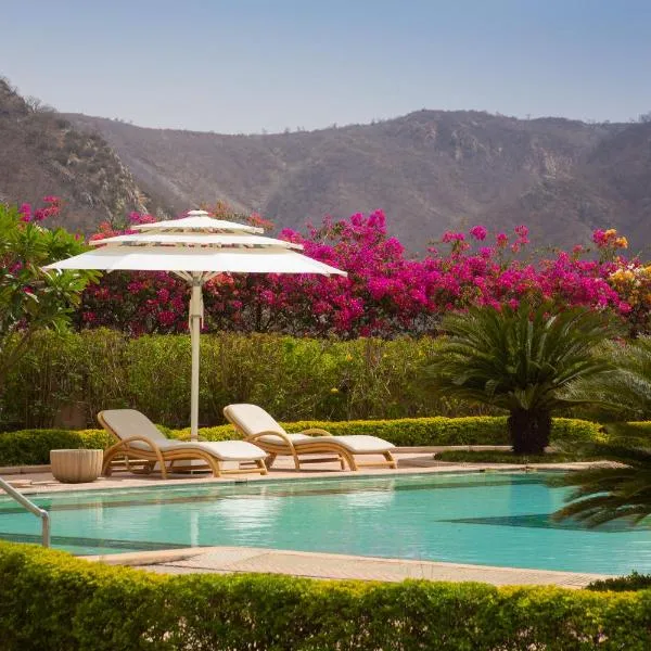 Ramgarh Lodge, Jaipur – IHCL SeleQtions、ジャイプールのホテル