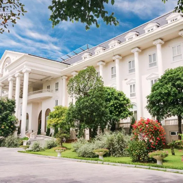 FLC Luxury Resort Vinh Phuc, hotel in Hoằng Xá
