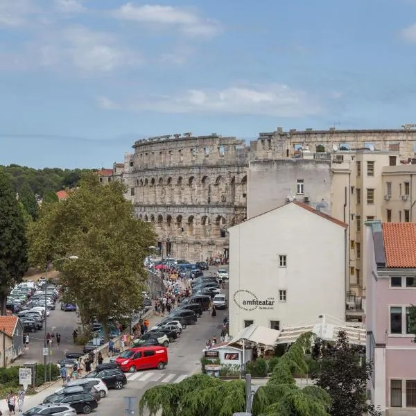 Sylvia Center Apartment, Hotel in Pula