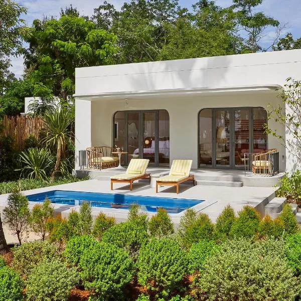 The Standard, Hua Hin: Hua Hin şehrinde bir otel