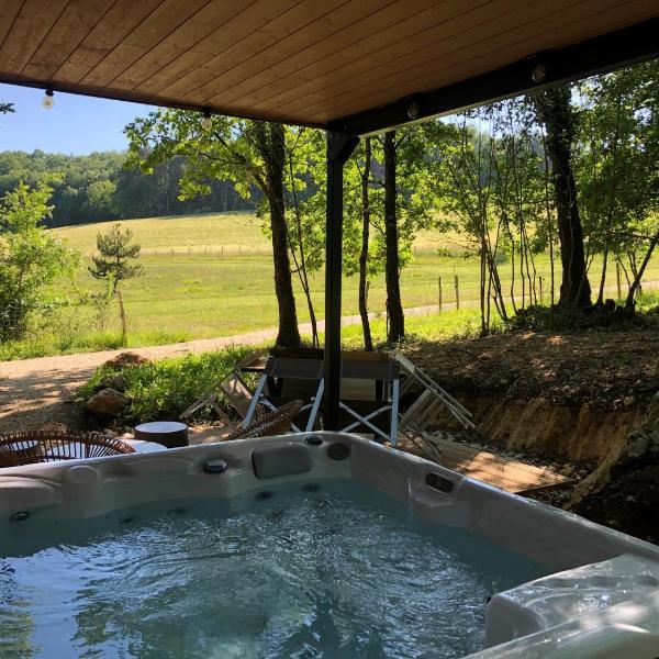 Les Crouquets La cabane SPA des Truffiers