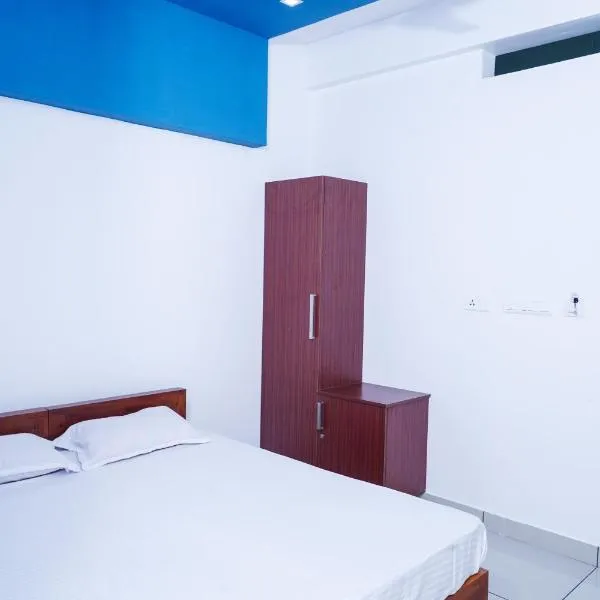 THEKKUMPURAM RESIDENCY, hôtel à Kondotti
