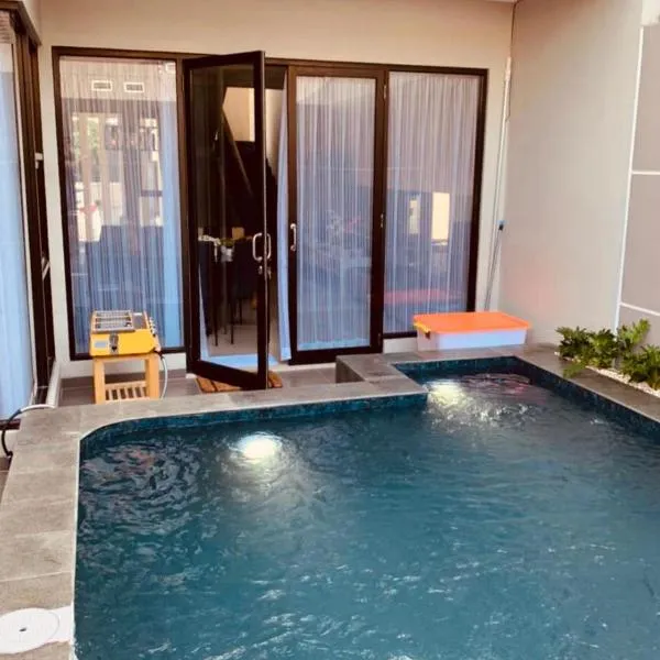 Platinum Setrasari Guest House 5BR Private Pool Bandung, hotel in Bandung