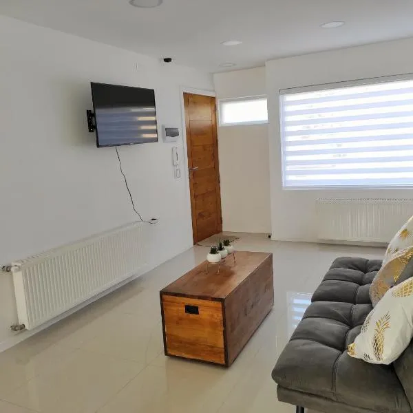 Casa nueva, excelente ubicación, hotel in Punta Arenas