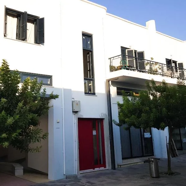 TRIANON Hostel - Central Paphos Old Town, ξενοδοχείο στην Πάφο