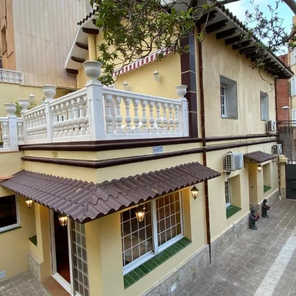 Casa Flores del Mediterráneo, Hotel in Badalona