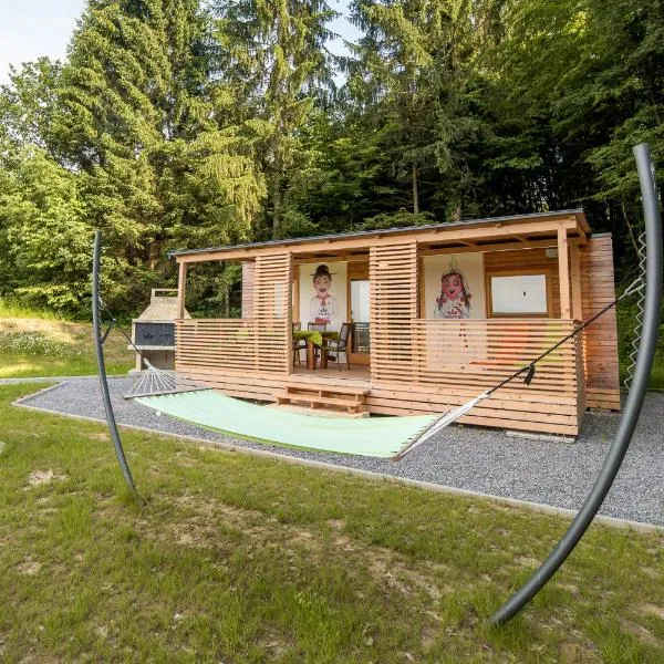 Glamping Krone Kolpa Heaven, ξενοδοχείο σε Adlešiči
