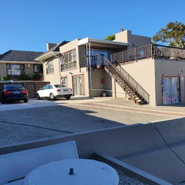Sunnyridge Lodge, hotel di East London