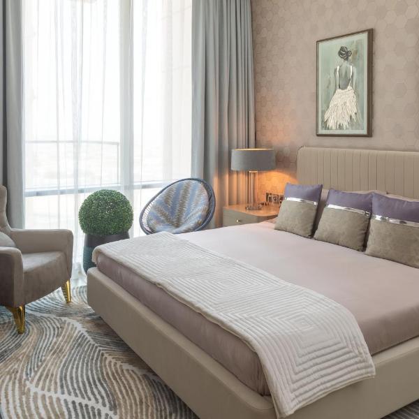 Royal Club By RVHR, Noora Tower, Al Habtoor City, Business Bay, Dubaï