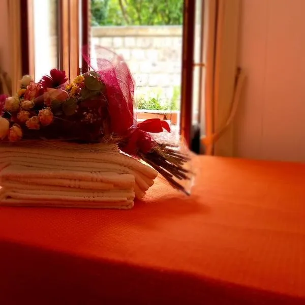 La Magnolia Sorrento - City Centre Hotel，位于索伦托的酒店