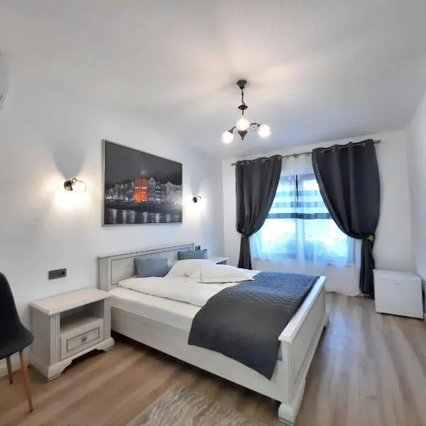 Casa Mora, Hotel in Deva