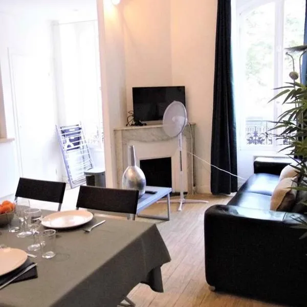 2 spacious bedrooms near Riquier station!, hotel in Nice