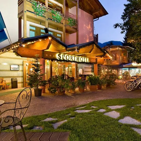Sporthotel Rosatti, hotel v mestu Dimaro