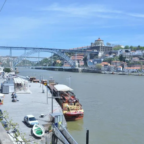 RIBEIRA by YoursPorto, hotel in Porto