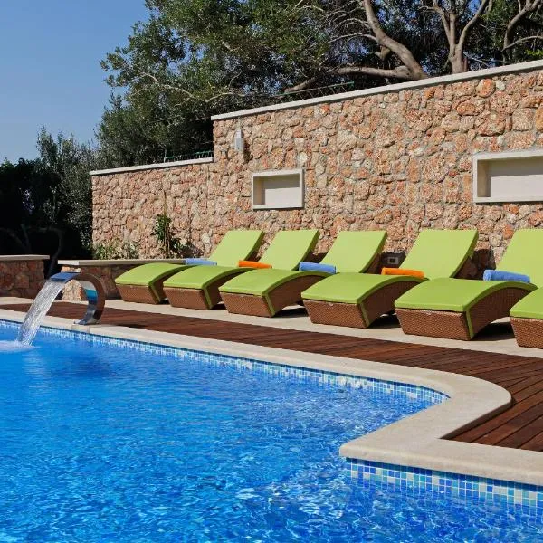 Boutique Hotel Bol, hótel í Bol
