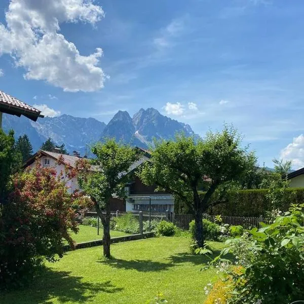 Haus mit wunderschönem Ausblick und Garten, hôtel à Garmisch-Partenkirchen