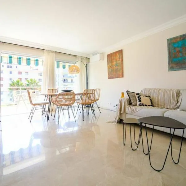Le Bain De Soleil - Le Bain De Soleil 5 star Two bedroom apartment，位于戛纳的酒店