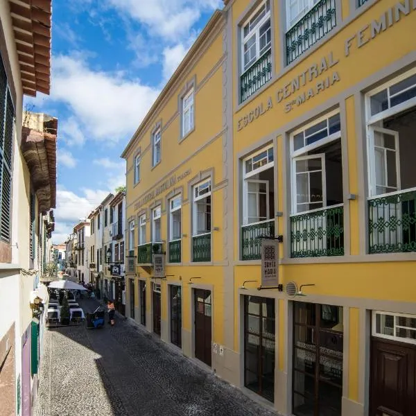 Santa Maria Hostel, hotel in Funchal