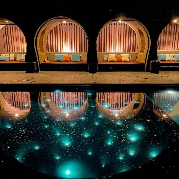 Cross Chiang Mai Riverside, ξενοδοχείο στο Τσιάνγκ Μάι