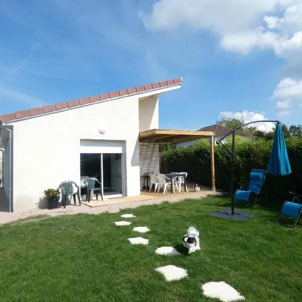 gite de la libellule, hotel in Commentry