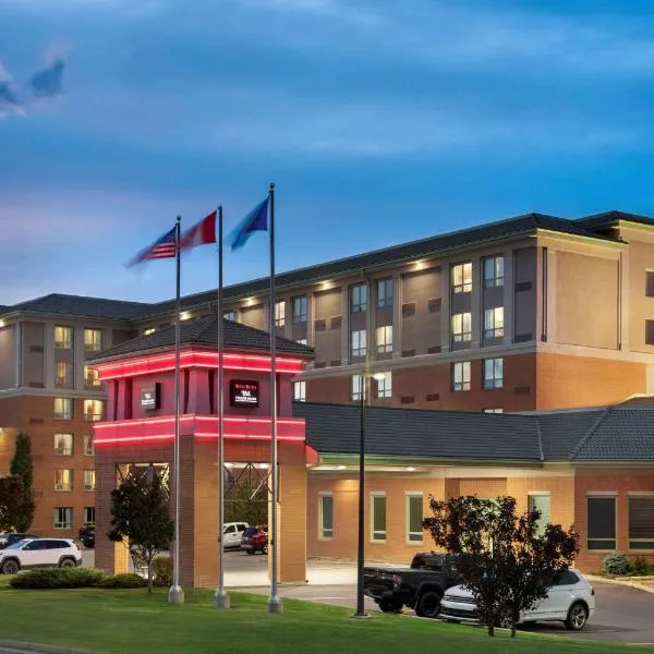 Royal Hotel Calgary, Trademark Collection by Wyndham, hotel in Calgary