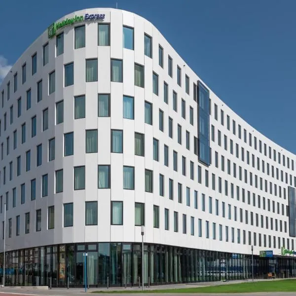 Holiday Inn Express Düsseldorf - Hauptbahnhof by IHG, hotel en Düsseldorf