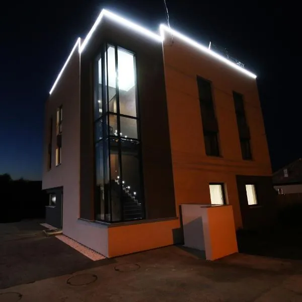 The Butterfly, Hotel in Sîngeorgiu de Mureş