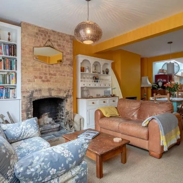 Lovely Central Cambridge Home – hotel w Cambridge