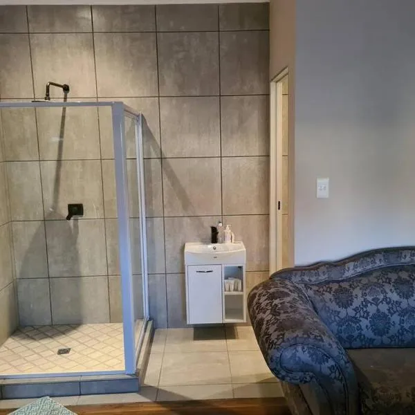 Pattys Place 12 Haakbos Street, hotell Kathus