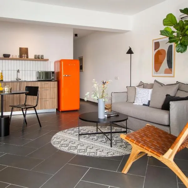 LIV URBAN Suites, hotel in Larnaka