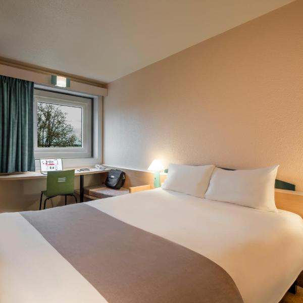 ibis Paris Pantin Eglise