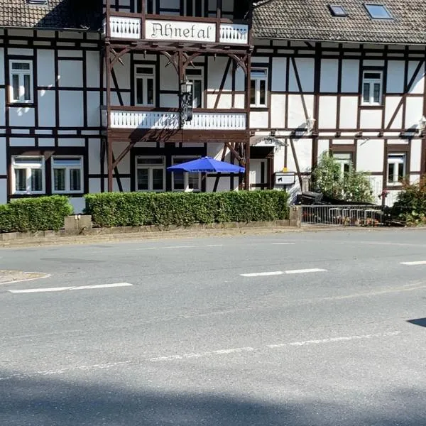 Monteurzimmer Ahnetal Zweibettzimmer Einzelzimmer mit eigenem Bad, hotel v destinaci Dörnberg