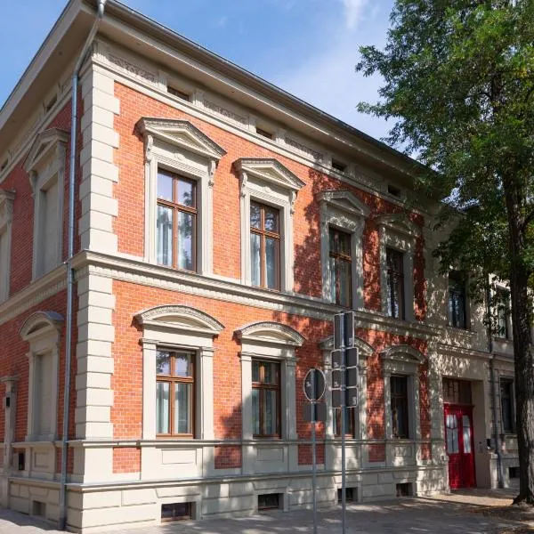 Liebknecht 13, hotel v destinaci Bernburg