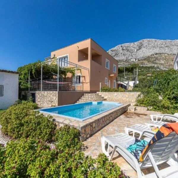 Apartman Marinović, hotel i Kaštela