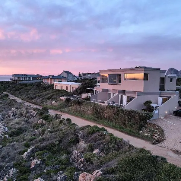 Villa Marine Guest House, hotel in Pringle Bay