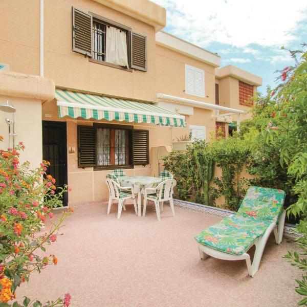 Beautiful Home In Torrevieja With 3 Bedrooms And Wifi