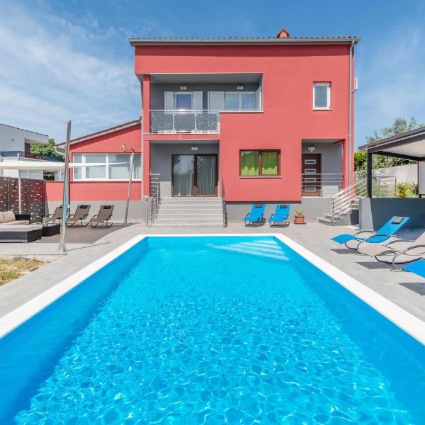 Gorgeous Home In Pula With Outdoor Swimming Pool