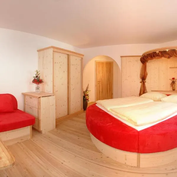 Bed & Breakfast Landhaus Strasser, ξενοδοχείο σε Söll