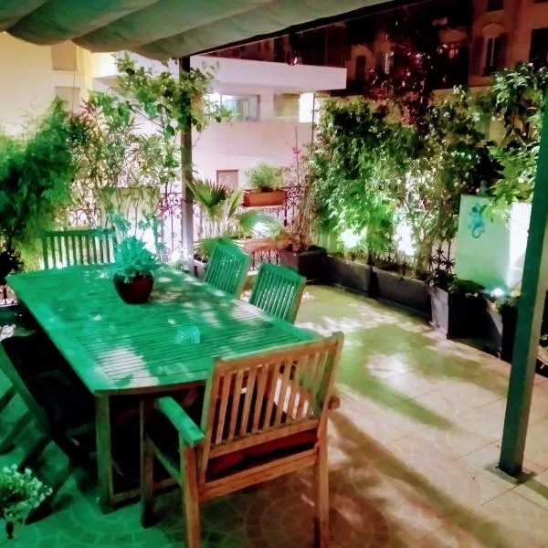 la terrasse, hotel v Nice