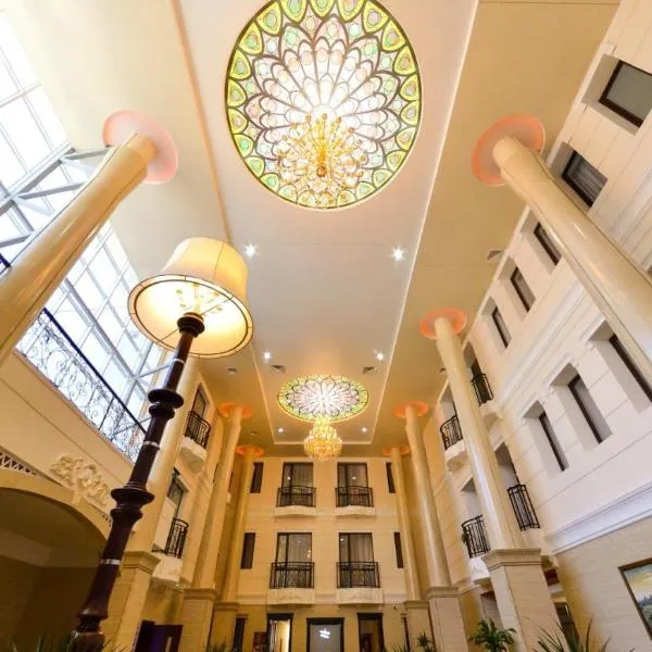 Tobol Hotel، فندق في كوستاناي