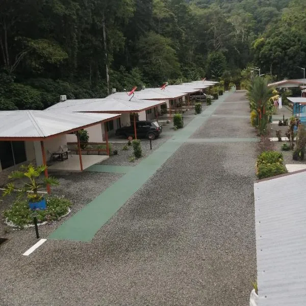 Puerto Vargas lodge, hotel in Cahuita