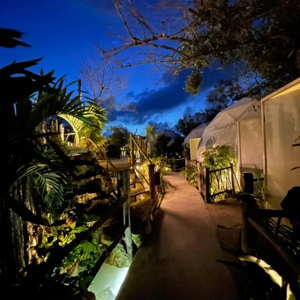 Cozy room near the beach, party zone, ξενοδοχείο σε Tulum