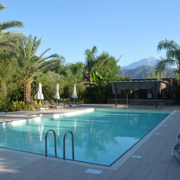 Azur Hotel, hotel em Cirali