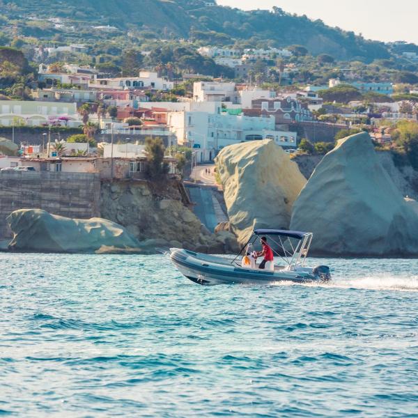 Bilocale sul lungomare di Forio d'Ischia - Serpico sea & more