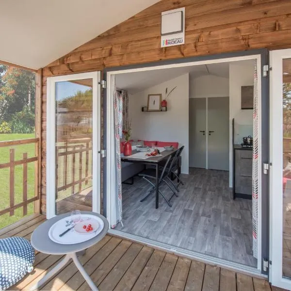 Camping Paris Beau Village, hotel v destinaci Villiers-sur-Orge