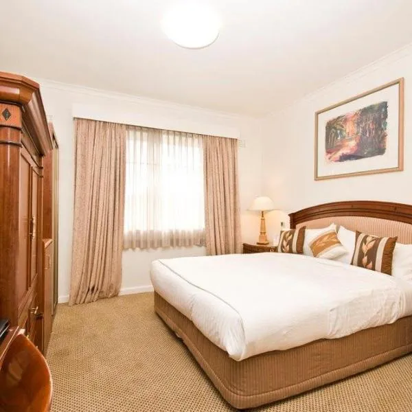 Country Plaza Motel, hotel in Queanbeyan