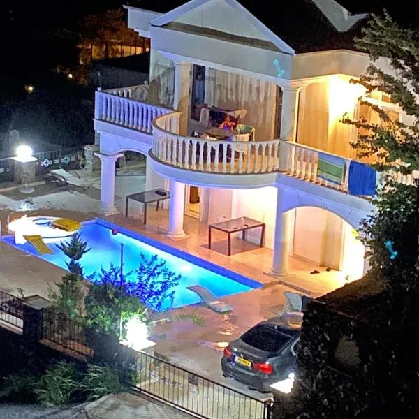 Villa royal, hotel v destinaci Alanya